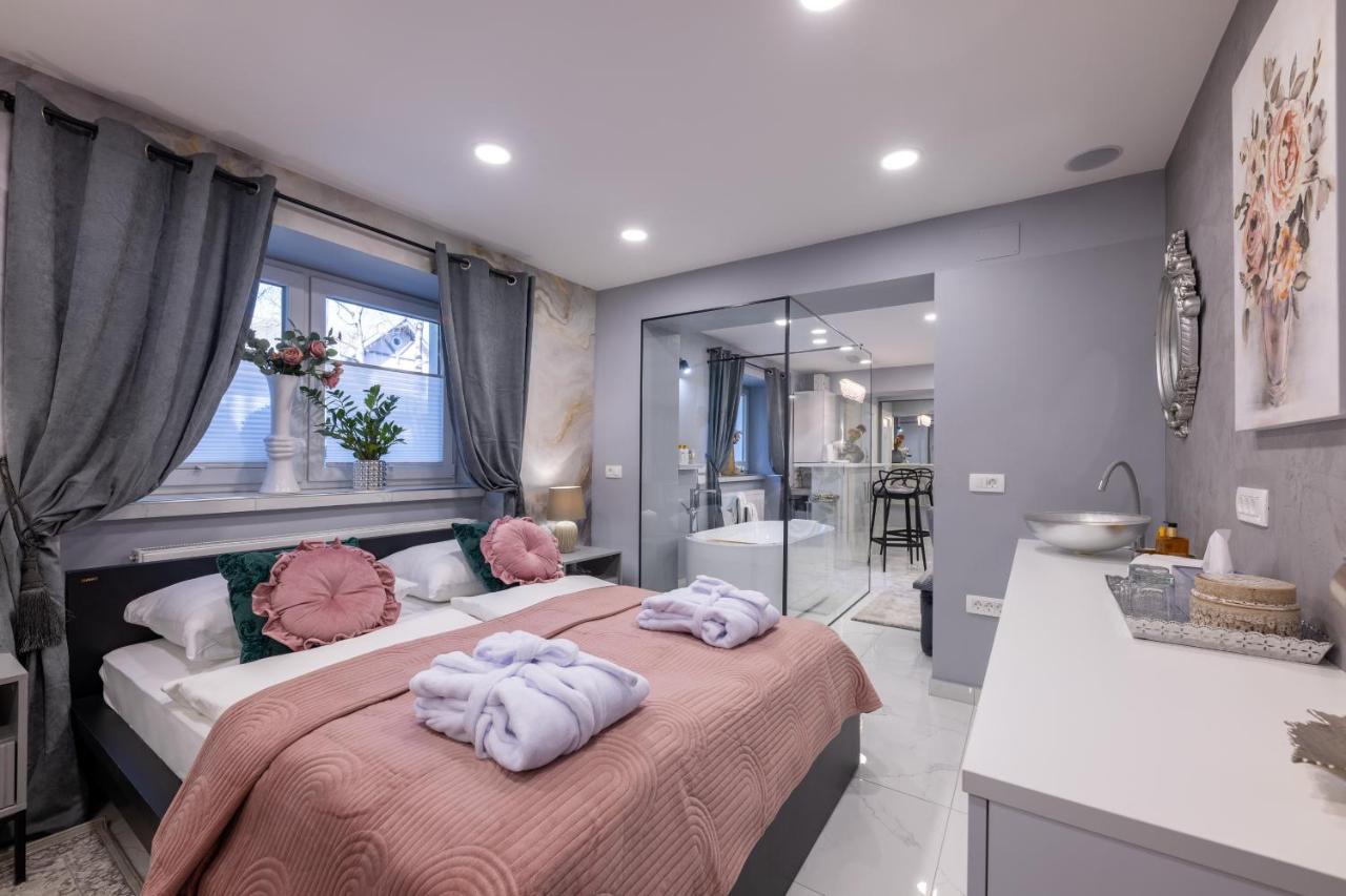 Mm Estetika Rooms Bled Luaran gambar